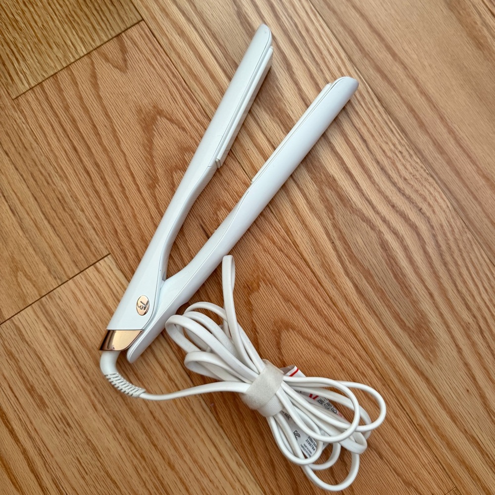 T3 LUCEA 1″ PROFESSIONAL STRAIGHTENING & STYLING IRON
